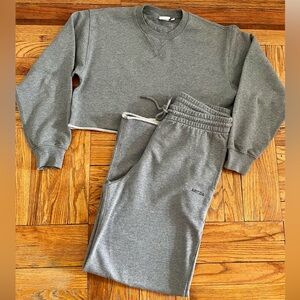 Aritzia Terry Sweatfleece Set in Grey Melange, size Small/Medium